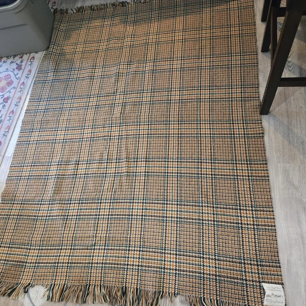 Vtg Glenfiddich Pure New Wool Houndstooth Fringed 54x70 Large Throw Blanket